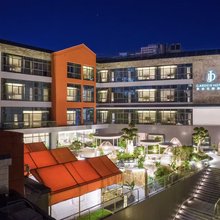 季朵花园酒店(凉山会东县政府店)