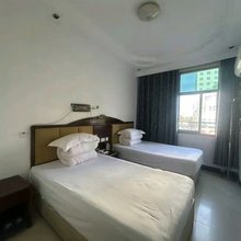 鸿运宾馆(金融路店)