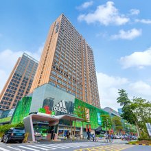 二零一三国际公寓(顺联公园里天安中心店)