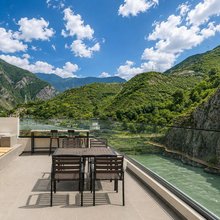 悦享·堂屋里·山景露台私汤美宿(理县店)