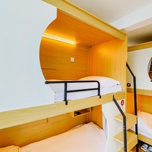 良栖影舍青年旅舍(祥源城高新银泰店)