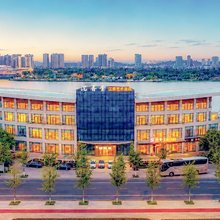沉香堂江景艺术酒店(遂宁鼎盛国际万达广场店)