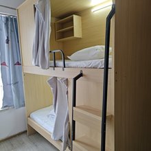 居公子青年旅社(红旗河沟地铁站店)