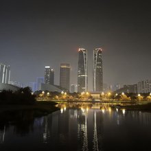 心悦高空酒店(金融城演艺中心环球中心店)