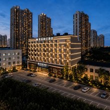 天津宾岛假日酒店(滨海新区塘沽地铁站店)