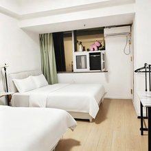 山海韵民宿(大连火车站中山广场店)