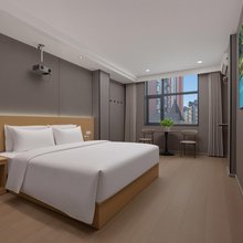 领航HOTEL酒店(清镇中环国际店)