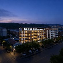 多蘭酒店(赤峰克什克腾旗经棚店)
