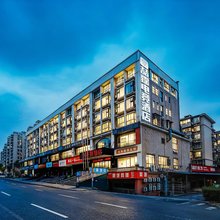 喆霆电竞酒店(长沙德思勤广场店)