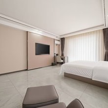 拾忆民宿(大同西环路大润发店)