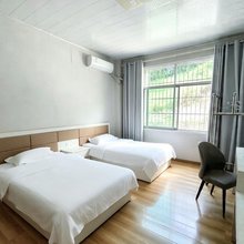 飞跃客栈(神农架木鱼镇)