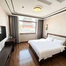 金裕假日酒店(保定火车站直隶总督署店)
