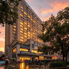 如家派柏·云酒店(武汉光谷广场中南民族大学店)