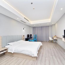 宸·云畅电竞酒店(大润发店)