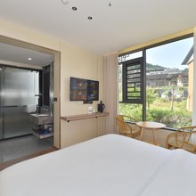 云野山居叠影民宿(西江千户苗寨西门店)