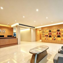 黑水四季假日酒店