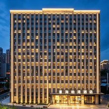 海怡湾酒店(青岛北站永年路地铁站店)