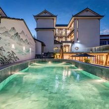 合院·家宴亲子泳池度假·吃住玩一体·合院美墅(OMG心跳乐园店)