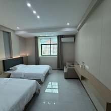 鹏城电梯公寓