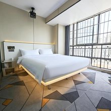 常来半岛江景民宿(重庆解放碑洪崖洞店)