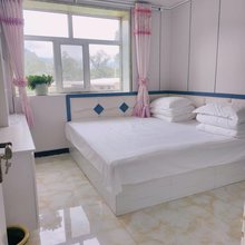 祁连八宝紫兰栖民宿