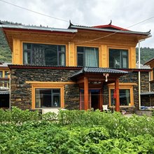 扎嘎泽仁藏式民宿