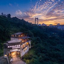 梦婆湾|桥舍Bridge Houes(黄果树景区店)