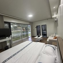 若尔盖利众别院