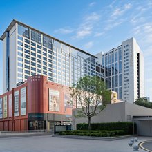 Plaza花园酒店(深圳北站红山地铁站店)
