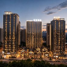 花夏酒店(万象汇泸州金融中心店)