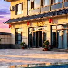 金泉小筑·双泳池亲子别院(霍尔果斯站店)
