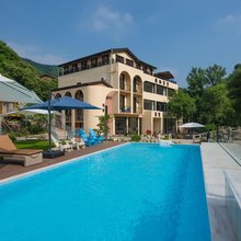 雁栖谷里