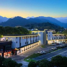 林下闲素享酒店(衡山风景区南岳大庙店)