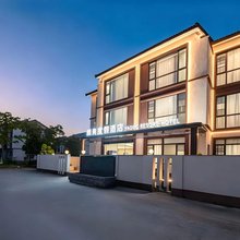 上海雅青度假酒店(金山北站店)