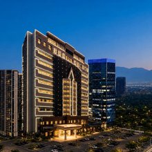 LUX CABINS｜贵宾舍兴城酒店(梅州兴宁站兴一广场店)