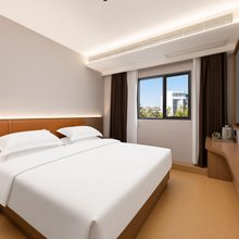 西铂瑞酒店(江汉路步行街店)