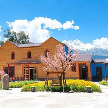 祁连老龙树人家民宿(卓尔山风景区南游客中心店)