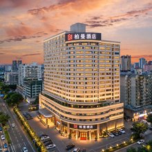 柏曼酒店(南宁广西大学动物园店)