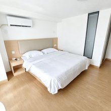 辰光公寓(南宁火车东站南广场店)
