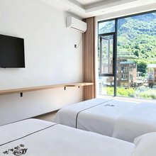 茂县叠海羌云民宿