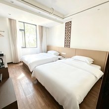 山涧鑫楼民宿(昭通大山包景区店)