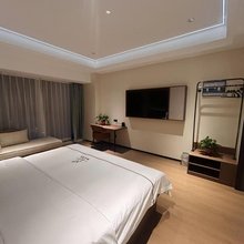 摩亿智能酒店(包头东河摩尔城店)