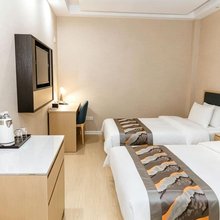 宿州华庭酒店(埇桥区宿城第一初级中学店)