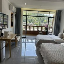西江中秋客栈(西江千户苗寨大北门店)