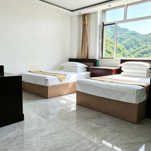 阿尔山水木年华宾馆(阿尔山火车站市政府店)