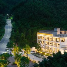 篁溪山舍·山川竹海·野奢智能·民宿(皖南川藏线月亮湾风景区店)