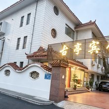 古亭宾馆(济南大明湖超然楼店)