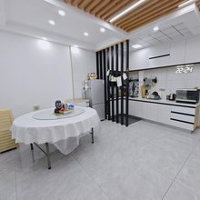 牧野逸家