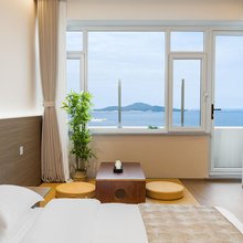 瞰海之星假日酒店(威海幸福门广场刘公岛码头店)