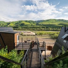 乌孙山雅居|Wilderness360°草原山景民宿(那拉提景区店)